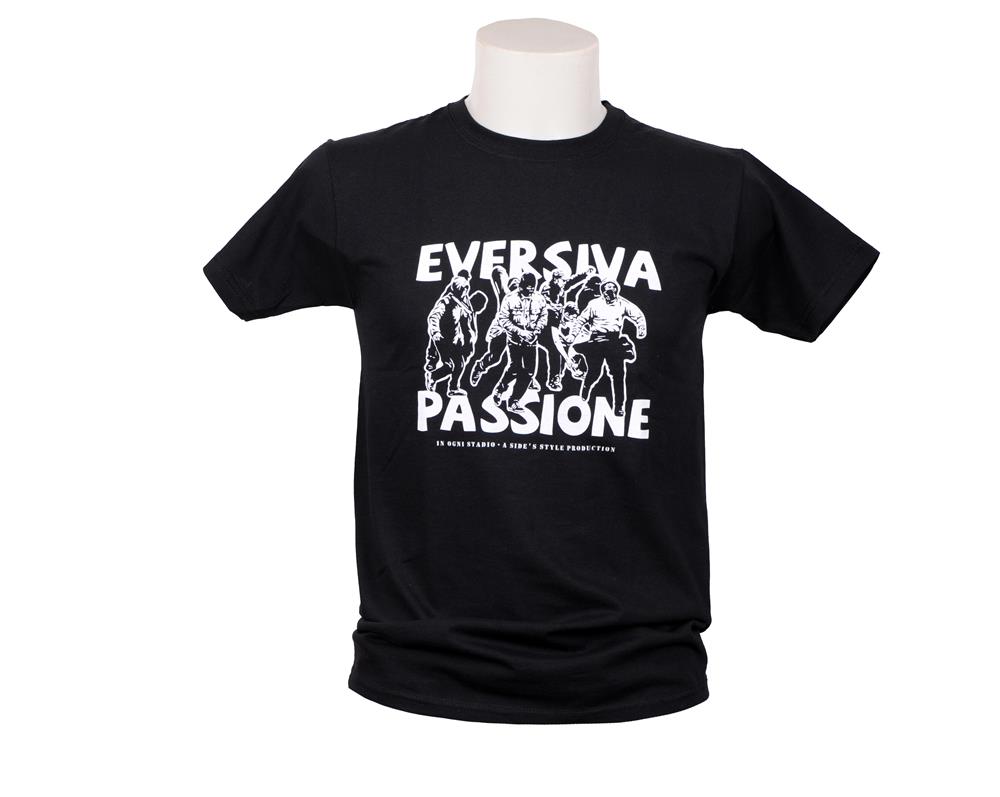 T-shirt_eversiva_passione_nera T-shirt eversiva passione nera - immagine 1