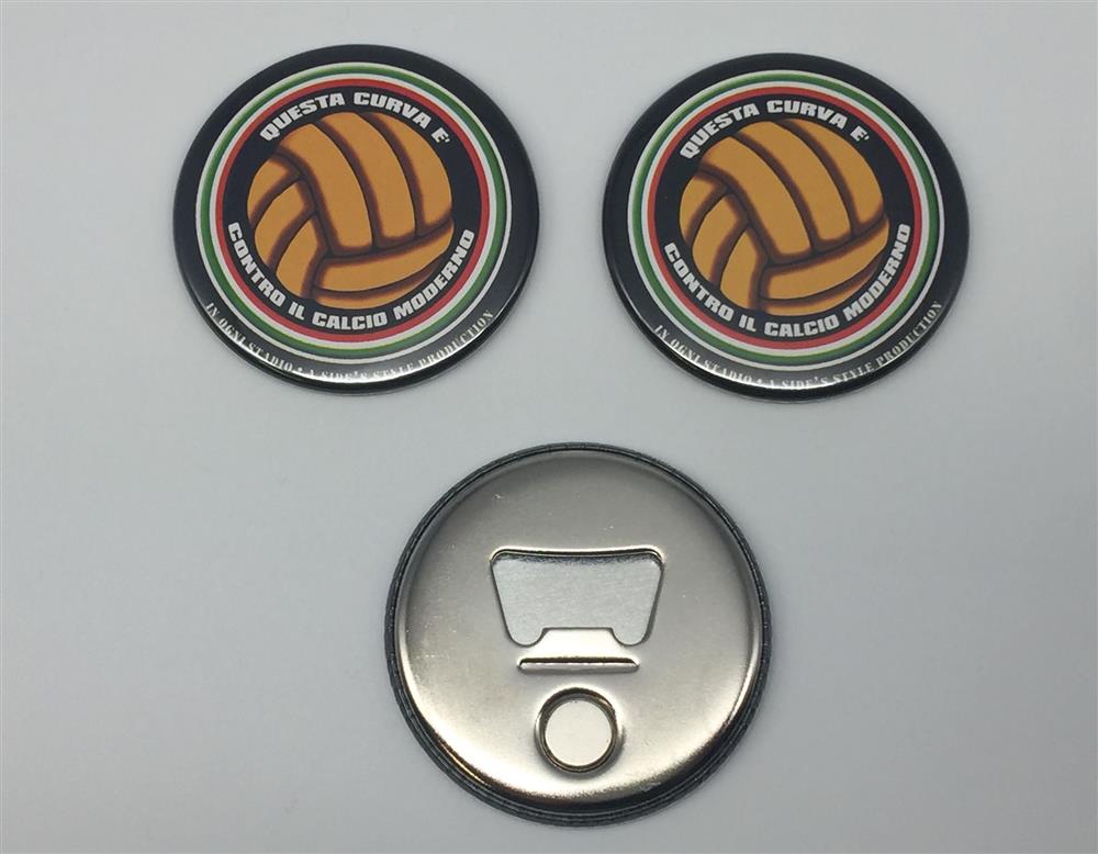 Apribottiglia-magnete_questa_curva_e_contro_il_calcio_moderno Apribottiglia-magnete questa curva e' contro il calcio moderno - Image 1